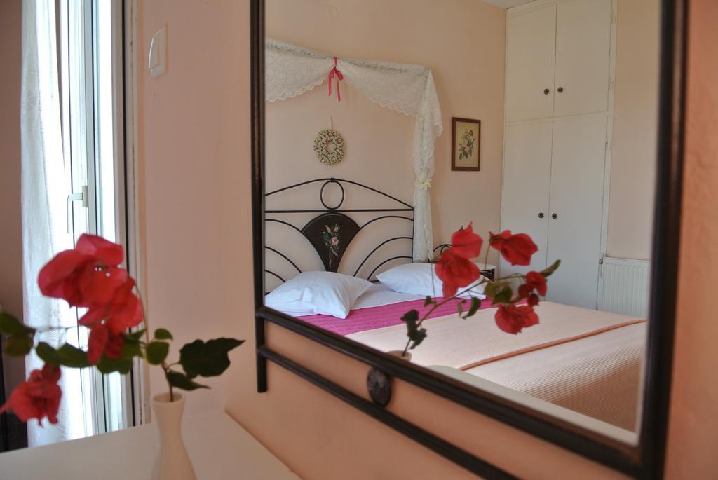 Aparthotel Meltemi Mpatsi Esterno foto