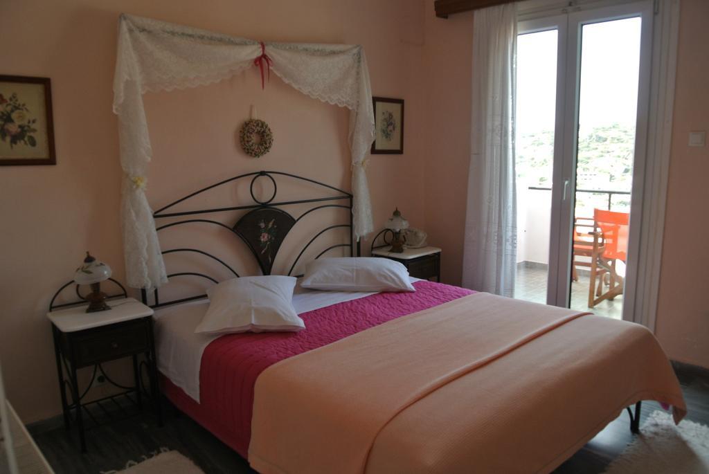 Aparthotel Meltemi Mpatsi Esterno foto