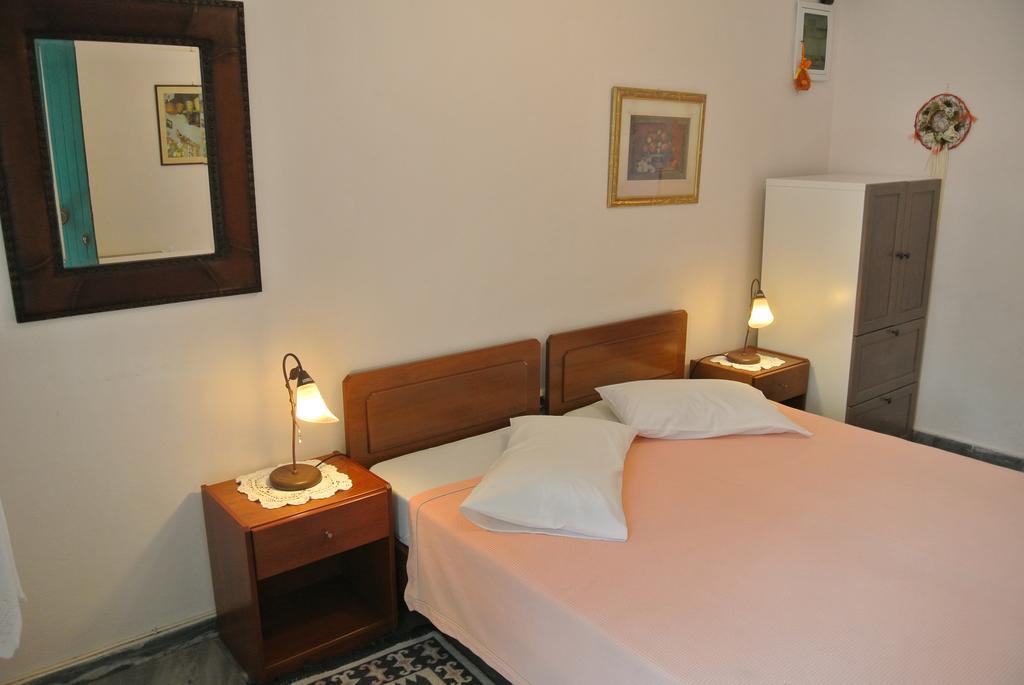 Aparthotel Meltemi Mpatsi Esterno foto