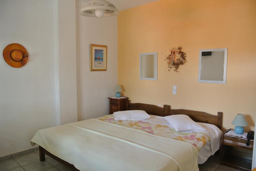 Aparthotel Meltemi Mpatsi Esterno foto